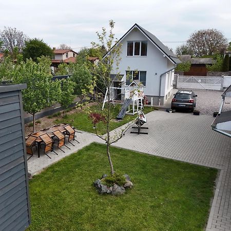 Pixel Guesthouse Tîrgu Secuiesc Eksteriør billede