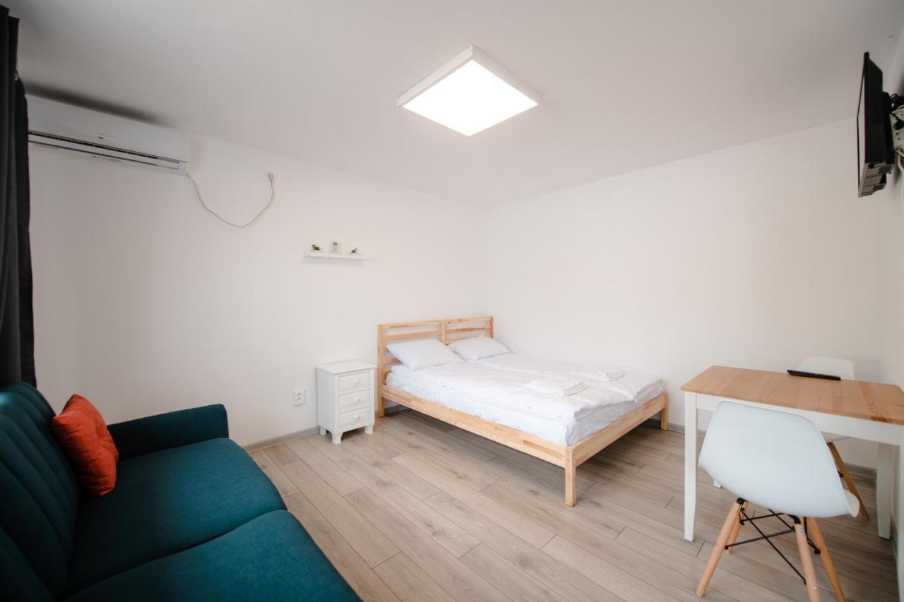 Pixel Guesthouse Tîrgu Secuiesc Eksteriør billede
