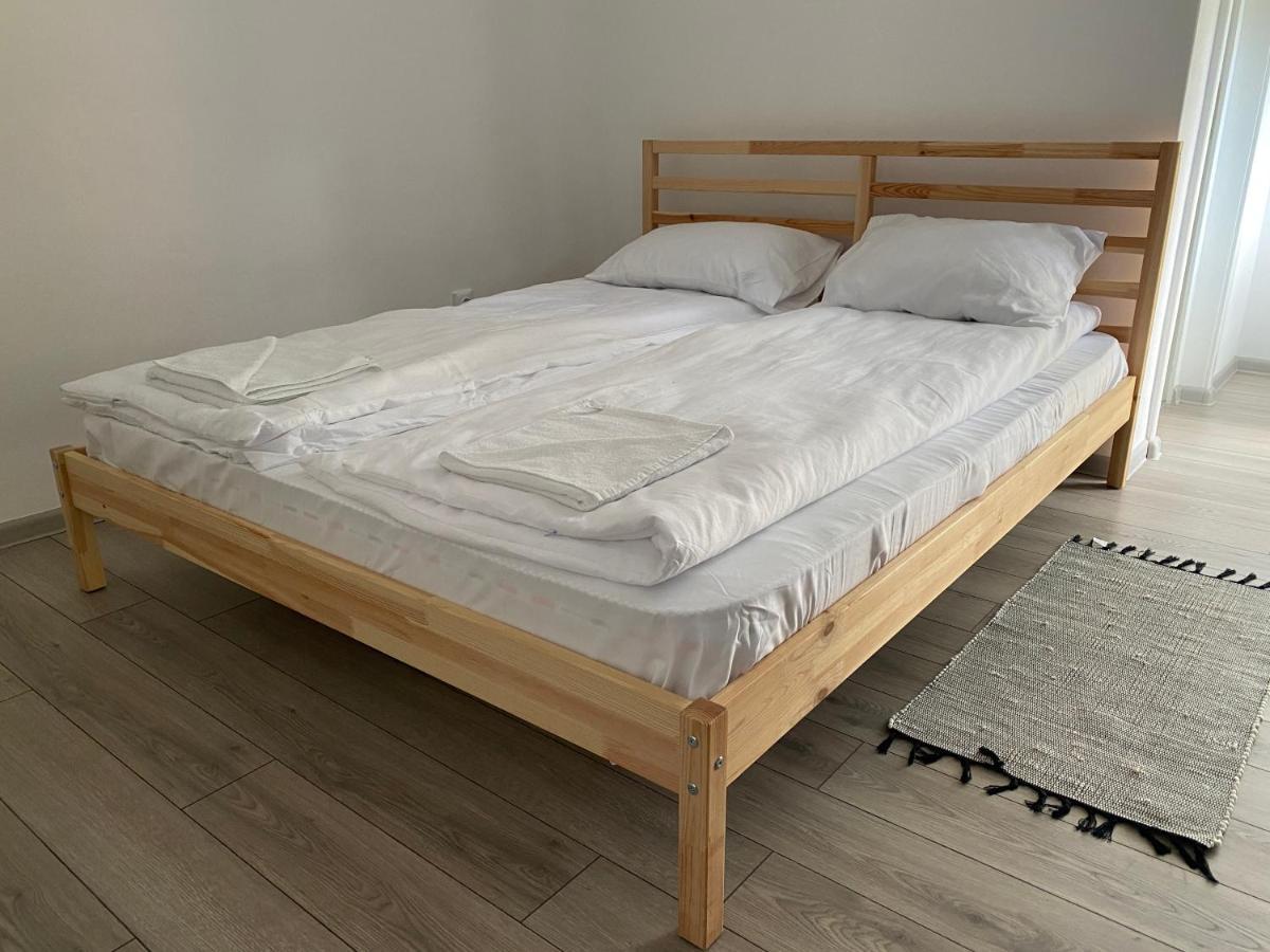 Pixel Guesthouse Tîrgu Secuiesc Eksteriør billede