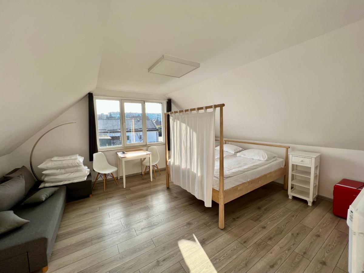 Pixel Guesthouse Tîrgu Secuiesc Eksteriør billede