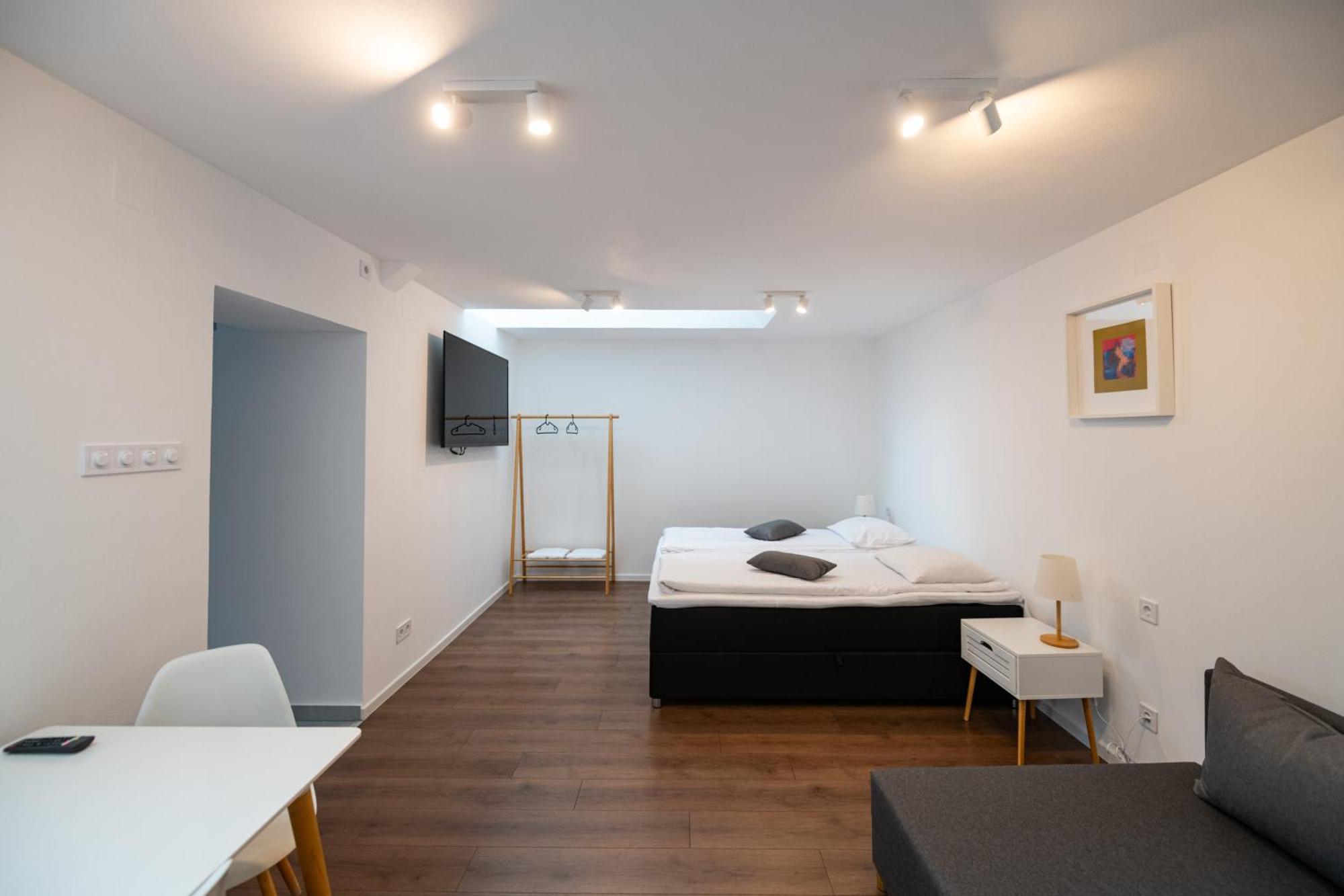 Pixel Guesthouse Tîrgu Secuiesc Eksteriør billede